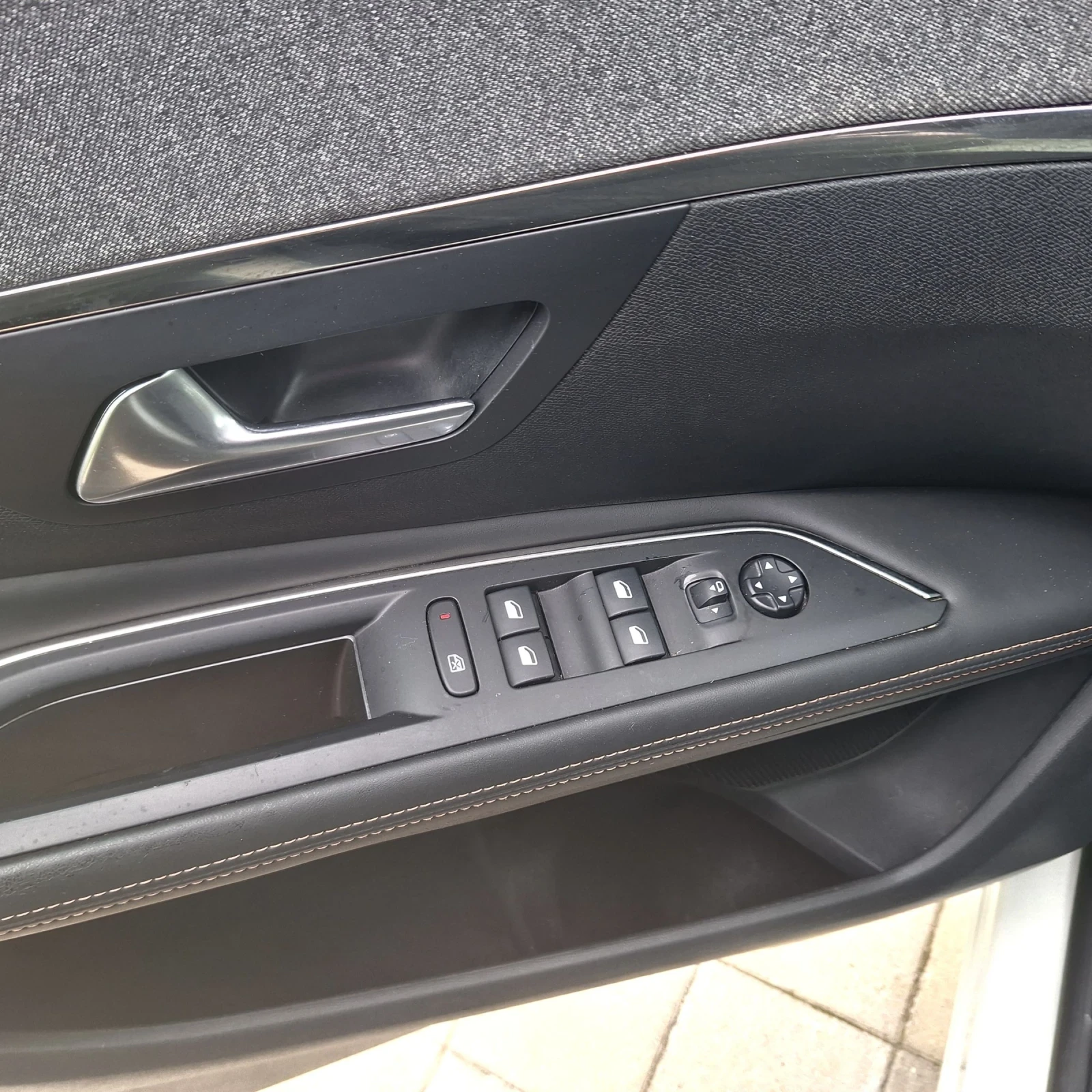 Peugeot 3008 2.0GT 120000, снимка 14 - Автомобили и джипове - 54268587