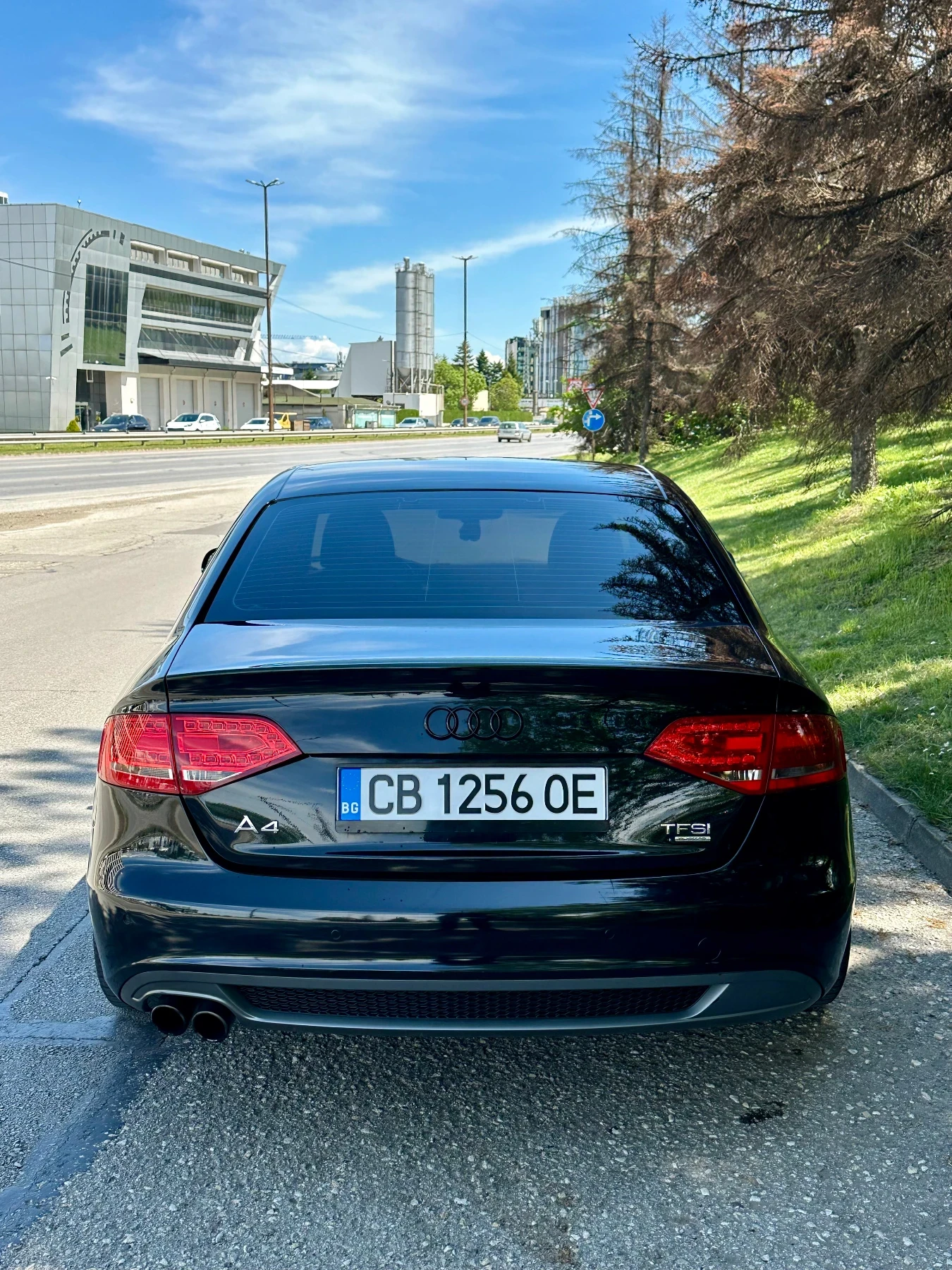 Audi A4 3xS line, снимка 7 - Автомобили и джипове - 54492542