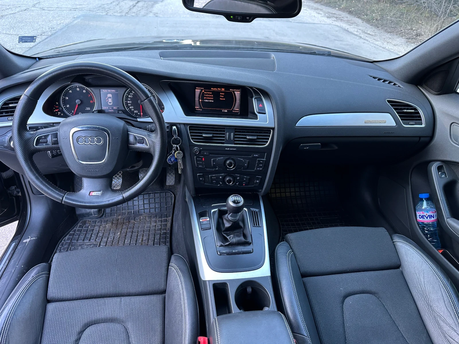 Audi A4 3xS line, снимка 8 - Автомобили и джипове - 54492542