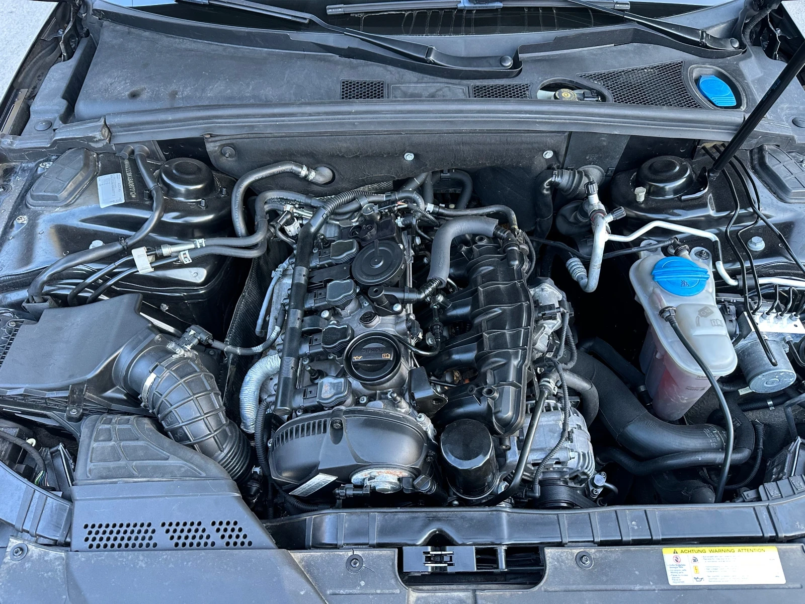 Audi A4 3xS line, снимка 9 - Автомобили и джипове - 54492542