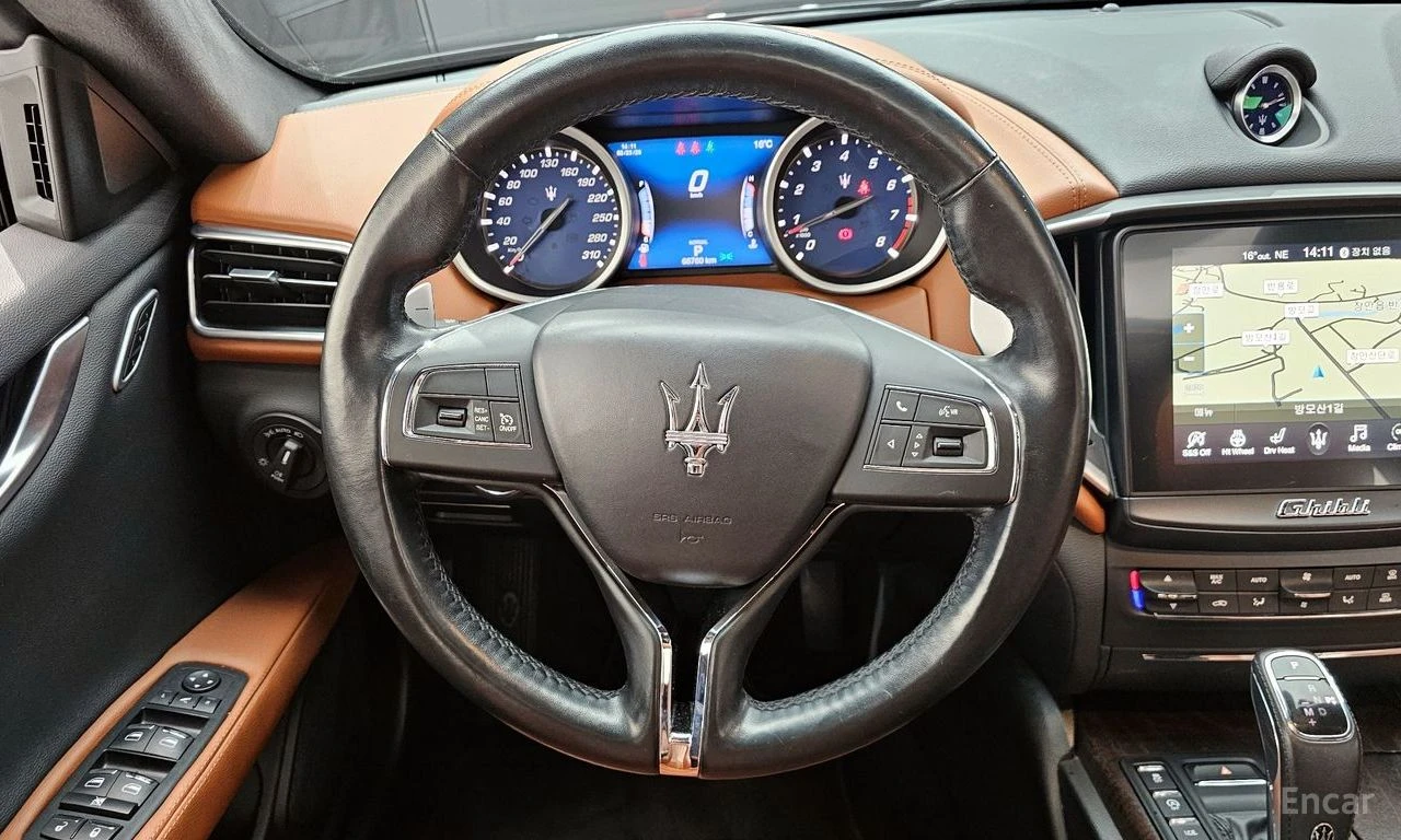 Maserati Ghibli 3.0* 3rd GEN* ПОДГРЕВ* НАВИГАЦИЯ, снимка 5 - Автомобили и джипове - 54765911