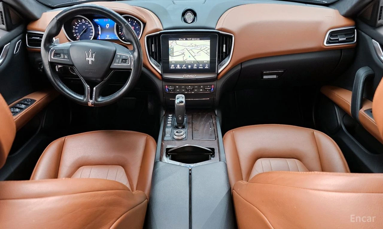 Maserati Ghibli 3.0* 3rd GEN* ПОДГРЕВ* НАВИГАЦИЯ, снимка 4 - Автомобили и джипове - 54765911