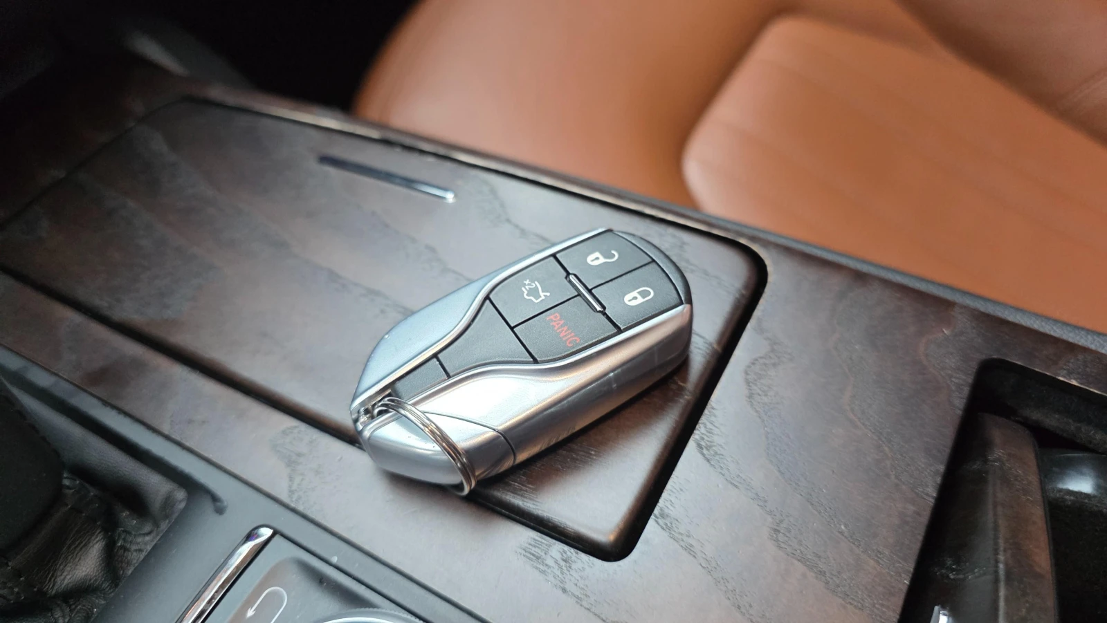 Maserati Ghibli 3.0* 3rd GEN* ПОДГРЕВ* НАВИГАЦИЯ, снимка 10 - Автомобили и джипове - 54765911