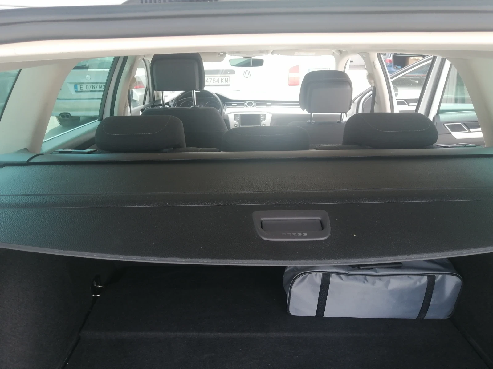 VW Passat B8, снимка 6 - Автомобили и джипове - 55390428