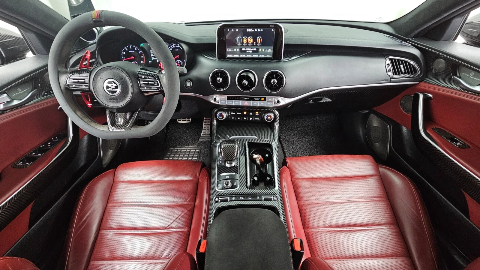 Kia Stinger 3.3 Turbo AWD* Pano* Обдух* HeadUp* 360* , снимка 3 - Автомобили и джипове - 55529443