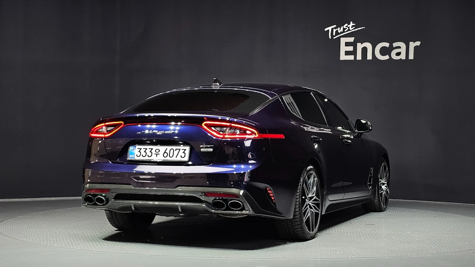 Kia Stinger 3.3 Turbo AWD* Pano* Обдух* HeadUp* 360* , снимка 2 - Автомобили и джипове - 55529443