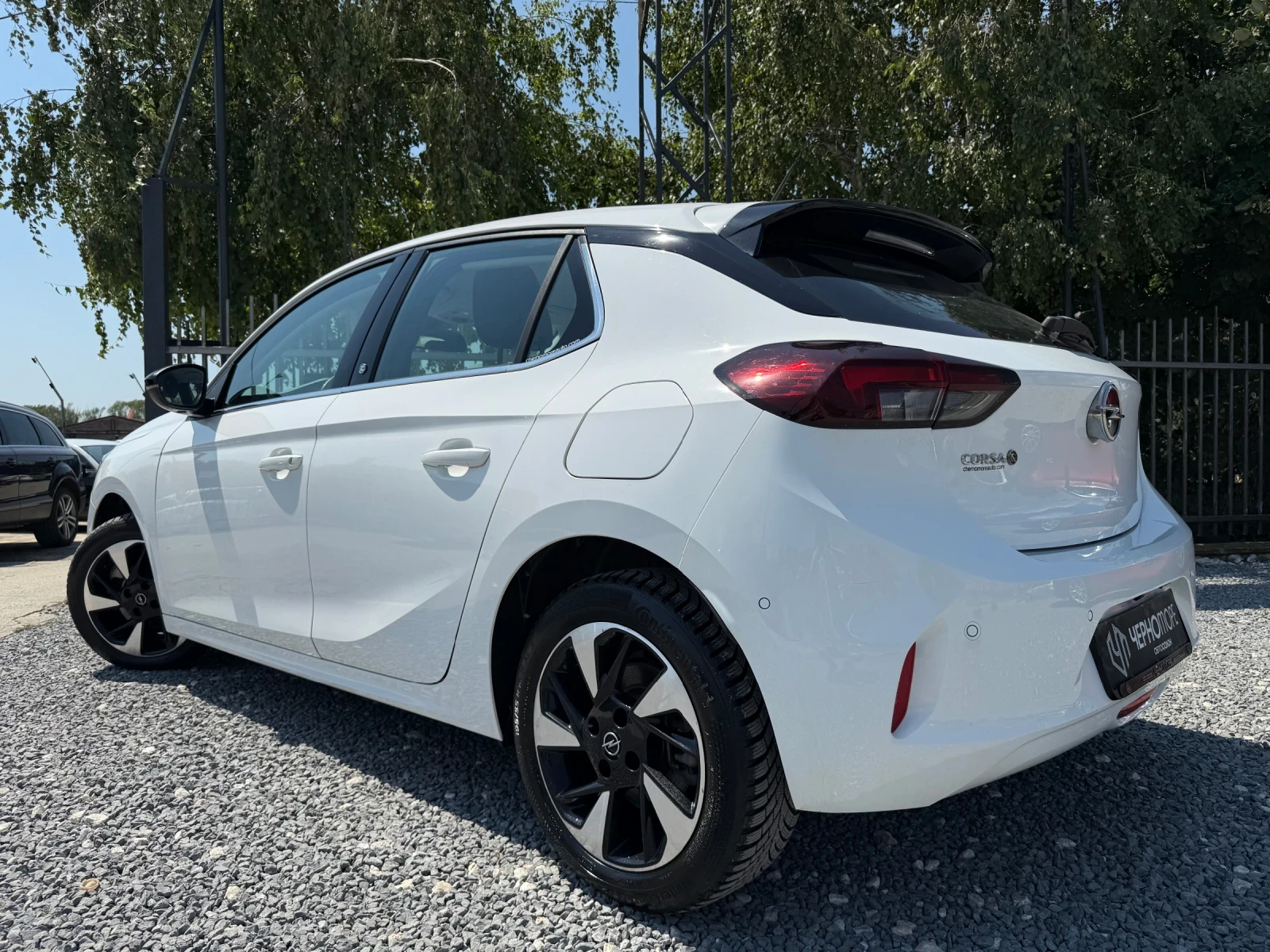 Opel Corsa EV GS-Line Black&White 33000km, снимка 4 - Автомобили и джипове - 55558032