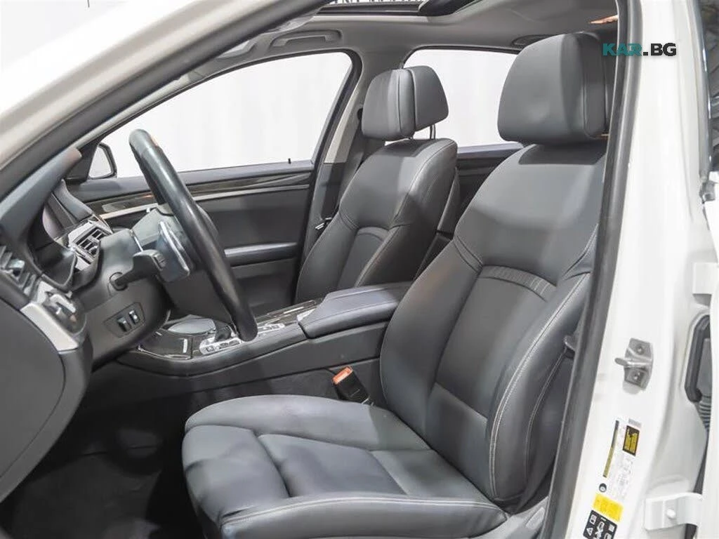 BMW 535 xDrive * M Pack * АвтоКредит * (ЦЕНА ДО БГ), снимка 6 - Автомобили и джипове - 55947854