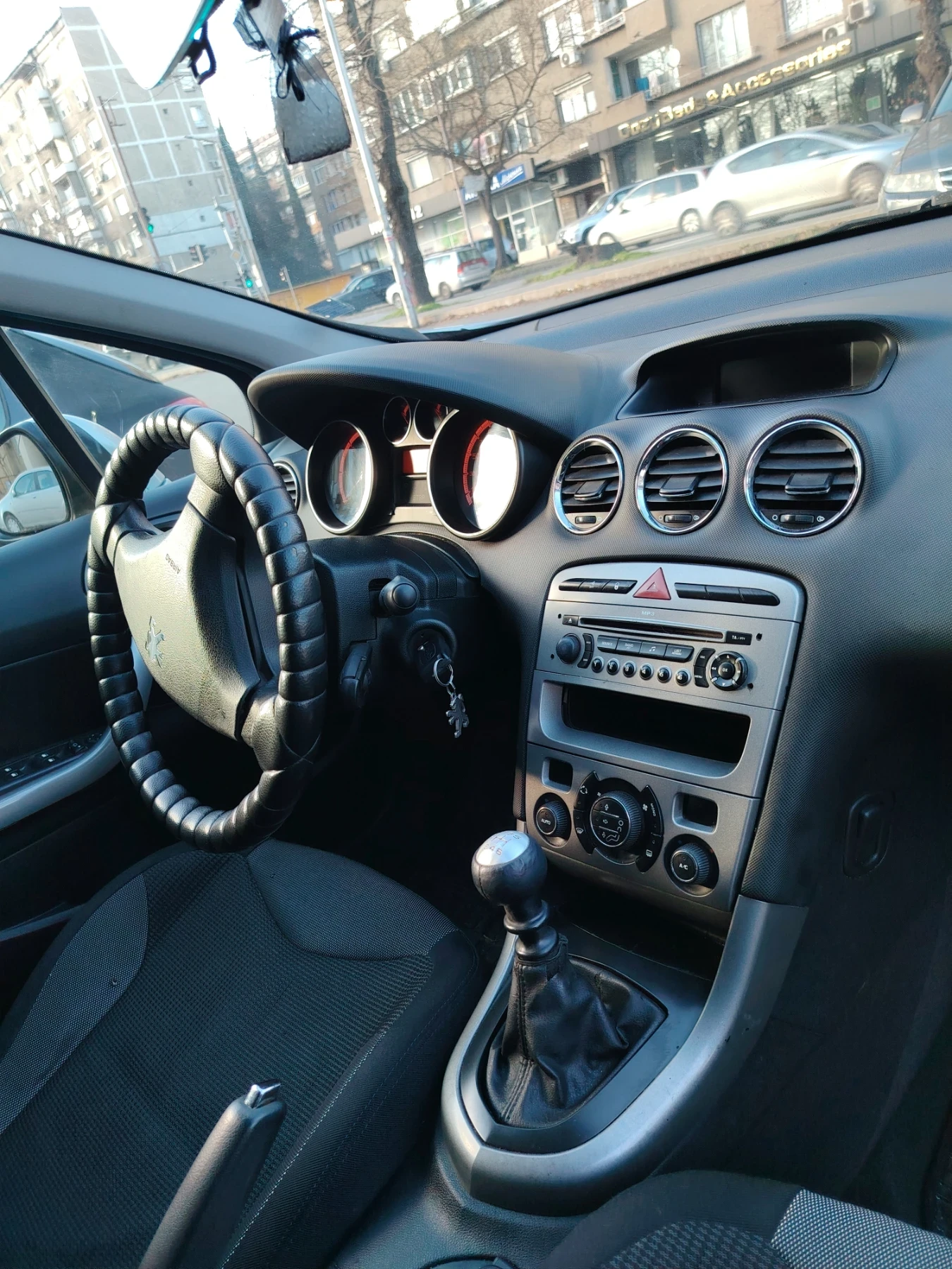 Peugeot 308, снимка 8 - Автомобили и джипове - 56194093