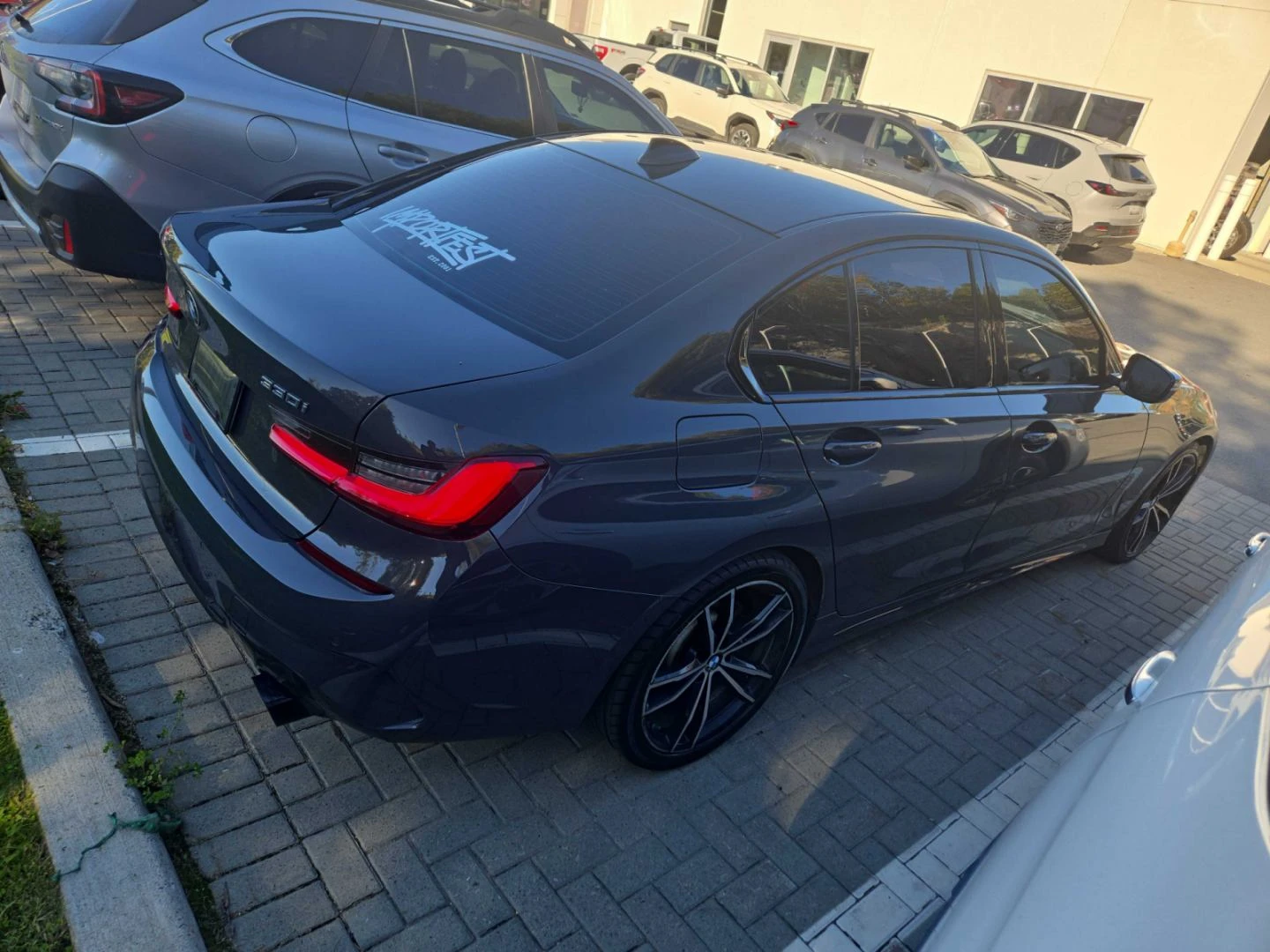 BMW 330 M-pack* Keyless* AEM exhaust, снимка 5 - Автомобили и джипове - 56262450