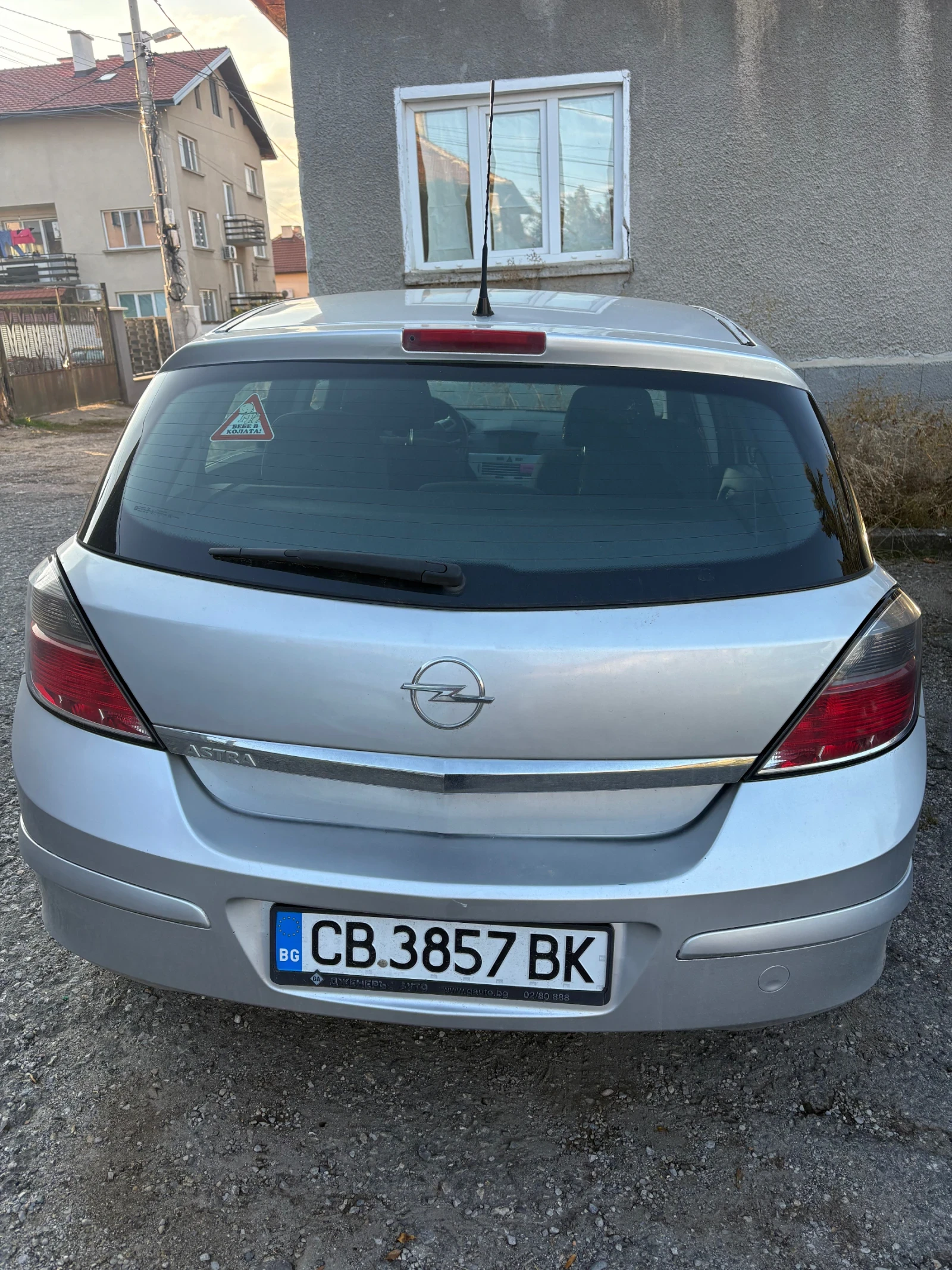 Opel Astra, снимка 2 - Автомобили и джипове - 56645889