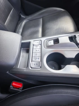 Hyundai Kona Premium 64 kWh //Soh98% Термопомпа, снимка 12