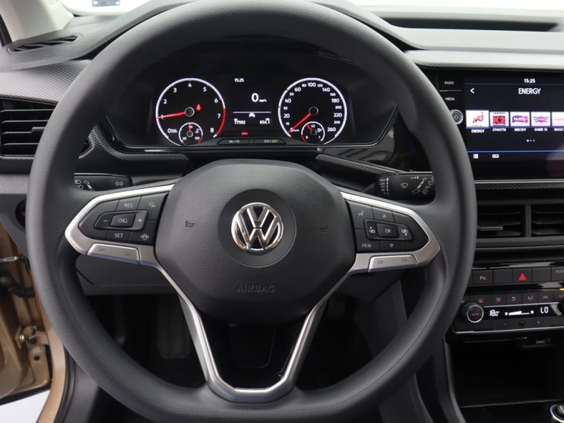 VW T-Cross 1.0 TSI, снимка 12 - Автомобили и джипове - 47435251