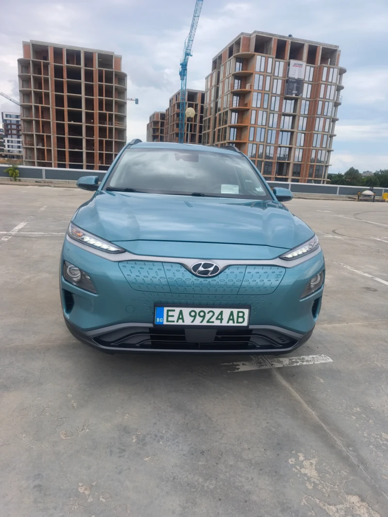 Hyundai Kona Premium 64 kWh //Soh98%