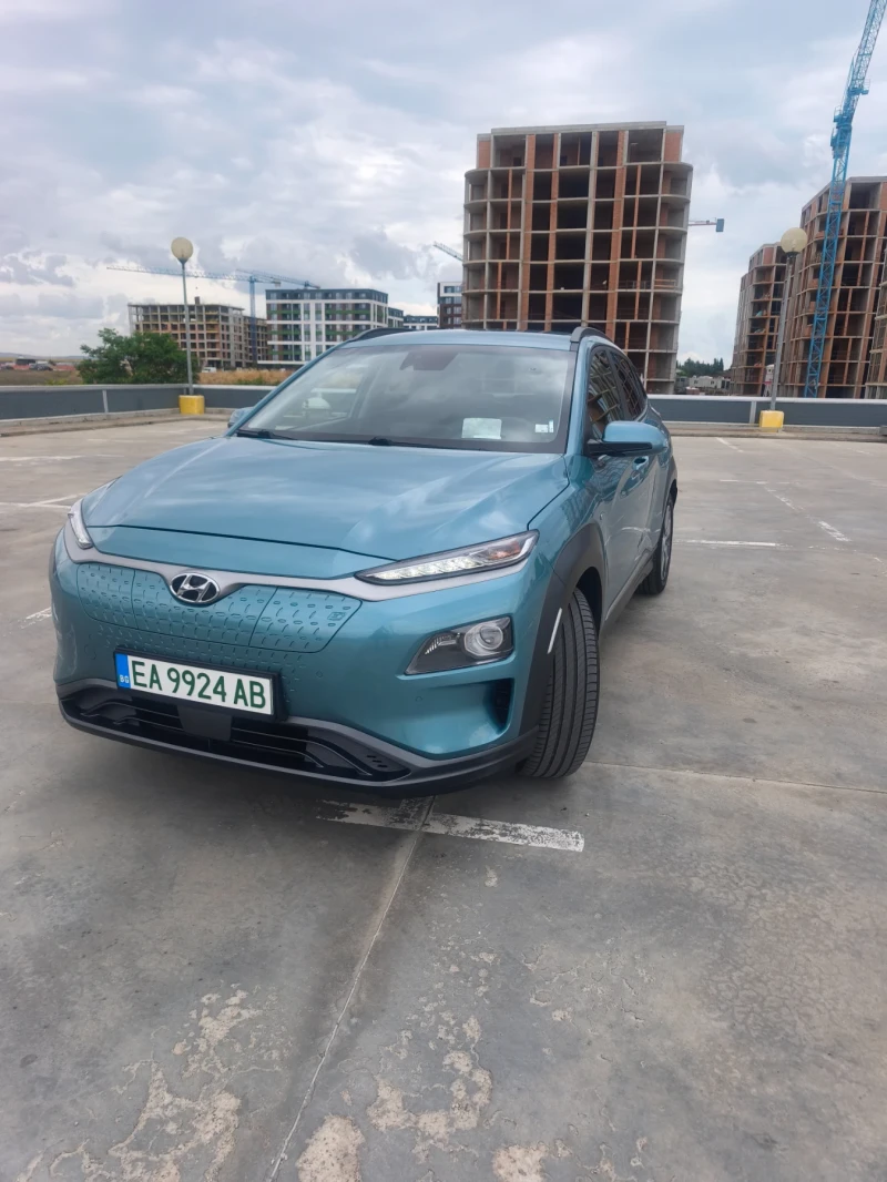 Hyundai Kona Premium 64 kWh //Soh98%, снимка 2 - Автомобили и джипове - 52646119