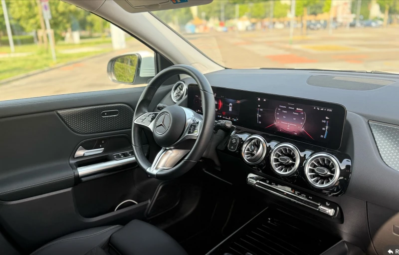Mercedes-Benz GLA 220 D, , снимка 3 - Автомобили и джипове - 51463001