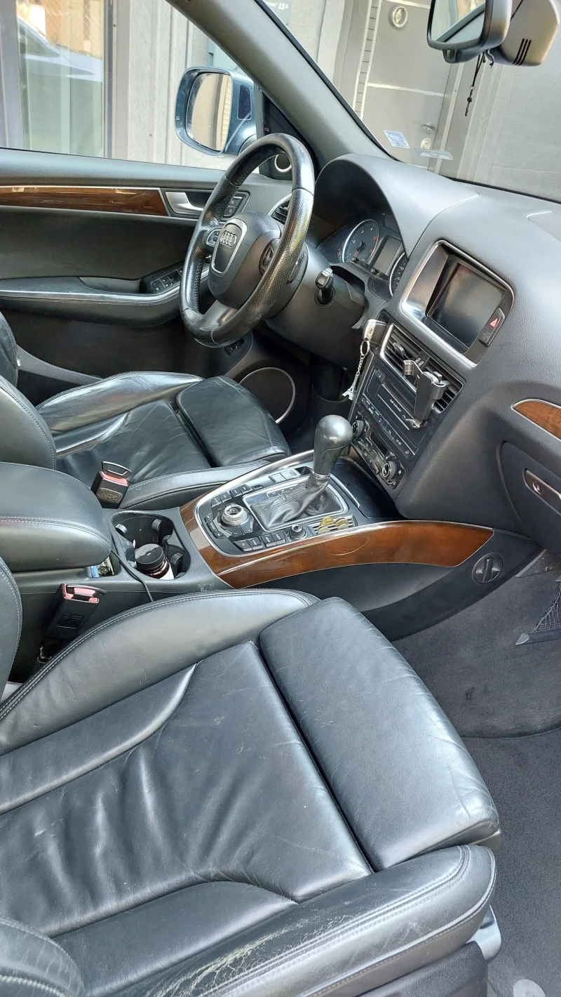 Audi Q5, снимка 8 - Автомобили и джипове - 52457893