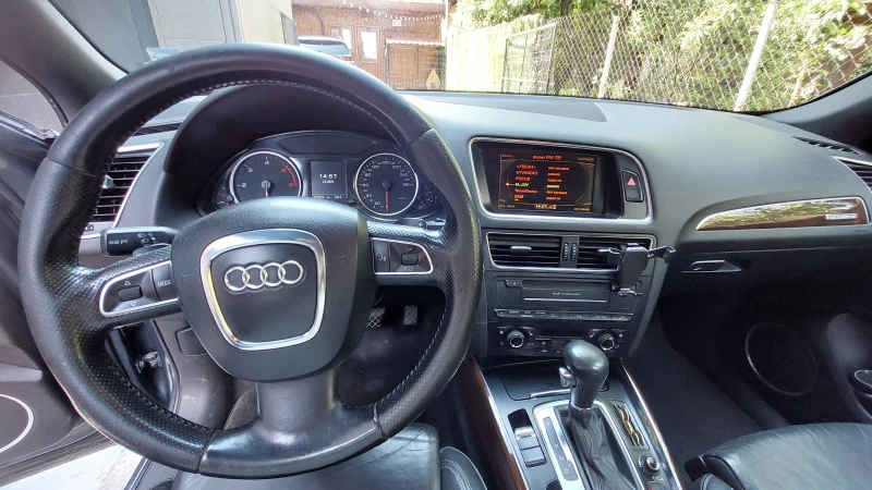 Audi Q5, снимка 9 - Автомобили и джипове - 52457893