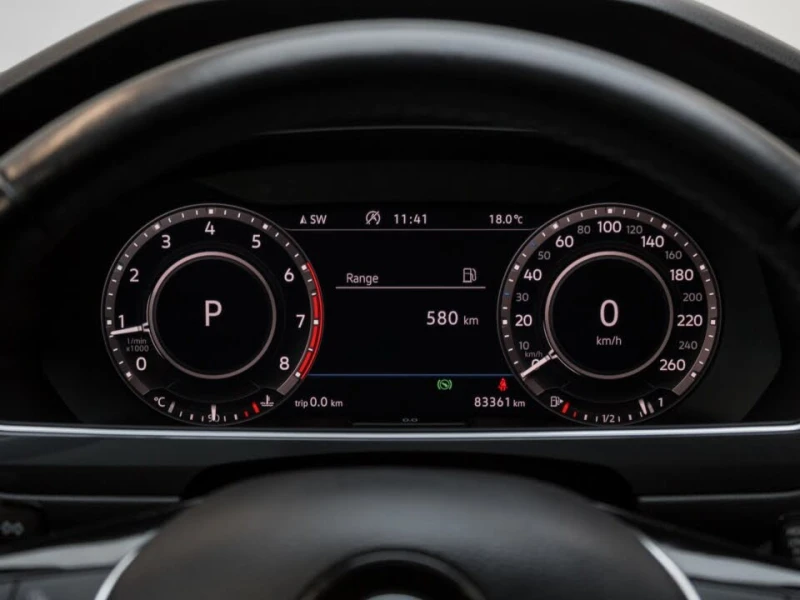 VW Tiguan 2018 Volkswagen Tiguan Highline 4Motion, снимка 11 - Автомобили и джипове - 52847737