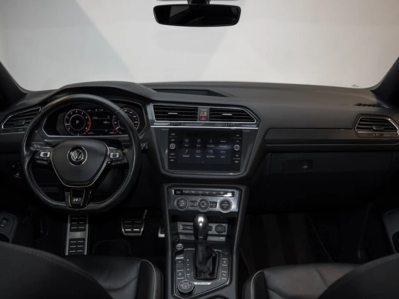 VW Tiguan 2018 Volkswagen Tiguan Highline 4Motion, снимка 12 - Автомобили и джипове - 52847737