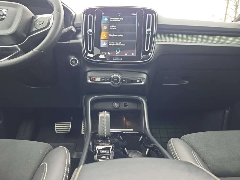 Volvo XC40 * R Design * CARFAX * ЦЕНА ДО БГ, снимка 7 - Автомобили и джипове - 53100846
