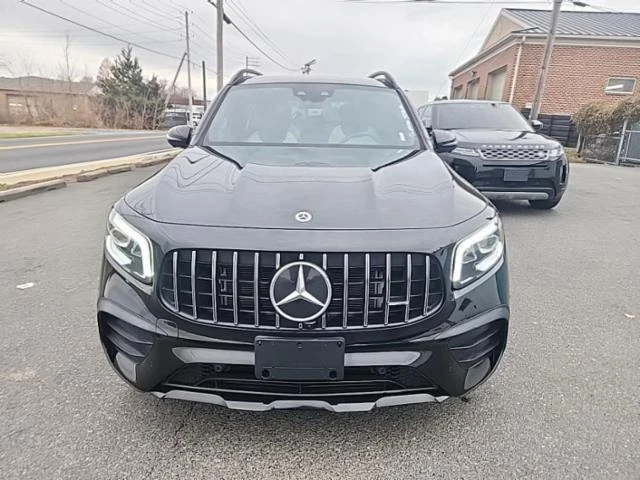 Mercedes-Benz GLB 35 AMG* 4MATIC* Burmester* Auto Park* Хедъп* Подгр, снимка 2 - Автомобили и джипове - 48616302