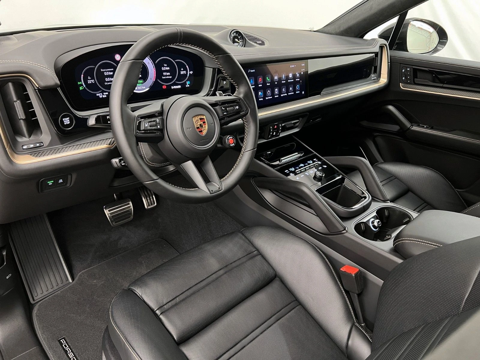 Porsche Cayenne TURBO E-HYBRID/GT PAKET/CERAMIC/CARBON/SPORT DESIG | Mobile.bg   11