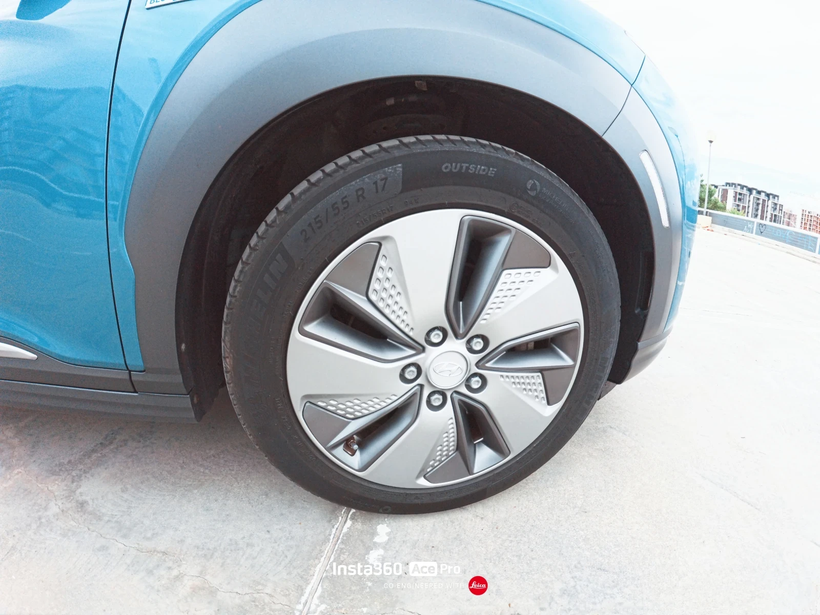 Hyundai Kona Premium 64 kWh //Soh98% - изображение 8