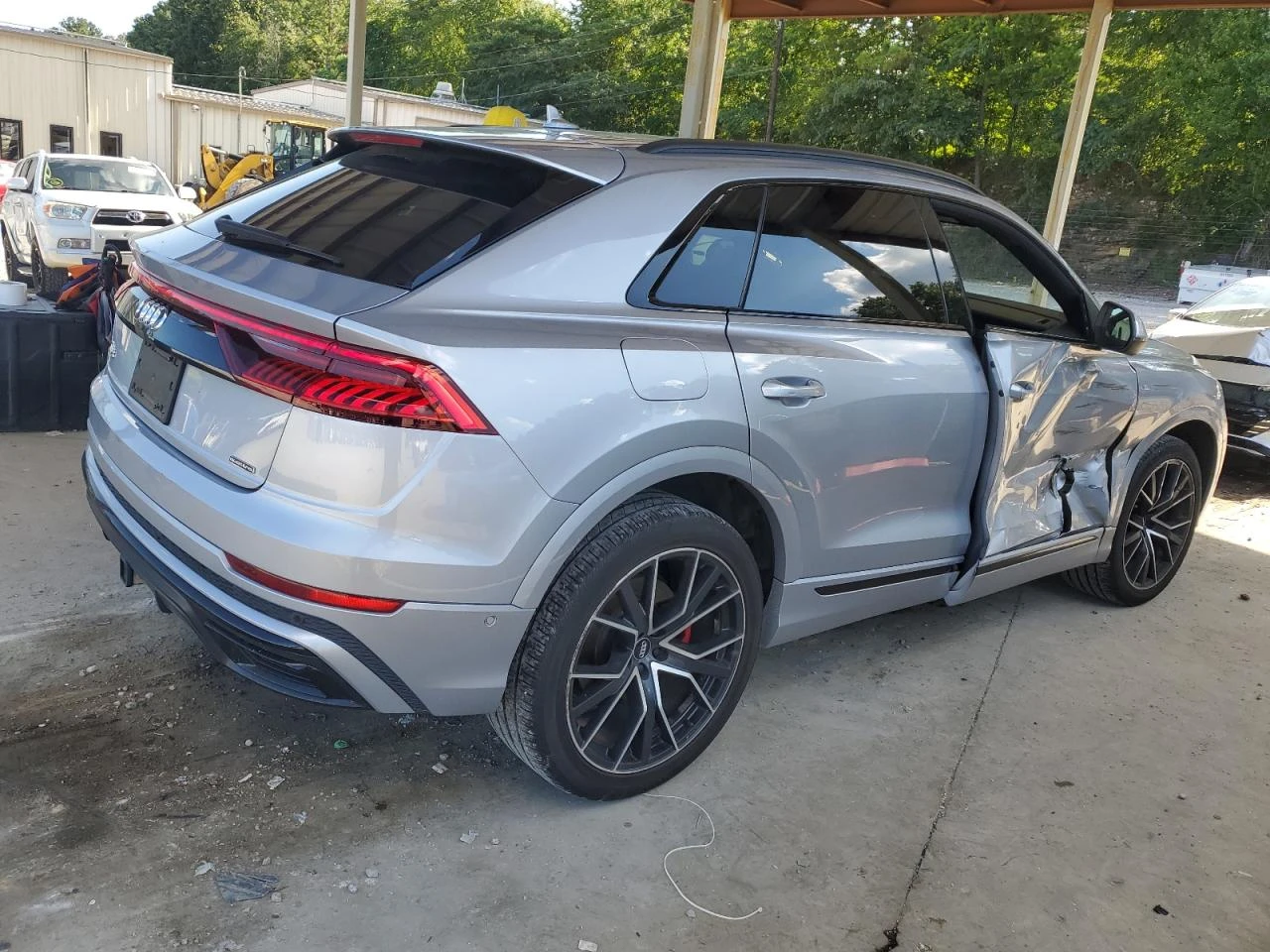 Audi Q8 BLACK OPTIC* S-LINE - изображение 5