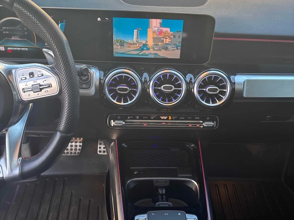 Mercedes-Benz GLB * AMG 35 * CARFAX * БЕЗ ПЪРВОНАЧАЛНА ВНОСКА - изображение 9