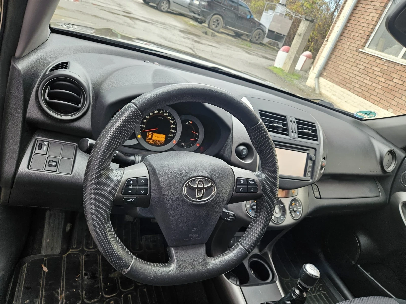 Toyota Rav4 2.2 D4D 150кс - изображение 7