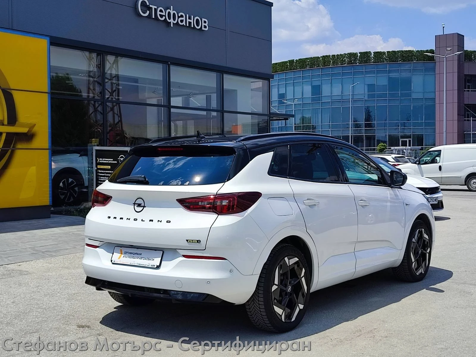 Opel Grandland X GSe MCM PHEV eAWD eAT8 (220 kW/300 к.с.)  - изображение 8