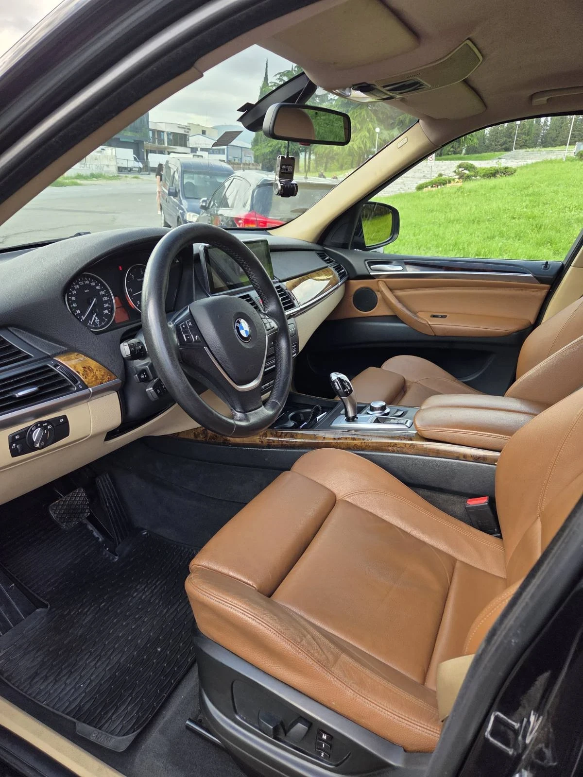 BMW X5 3500 D кубика 286 hp сервизна книжка, снимка 9 - Автомобили и джипове - 54373379