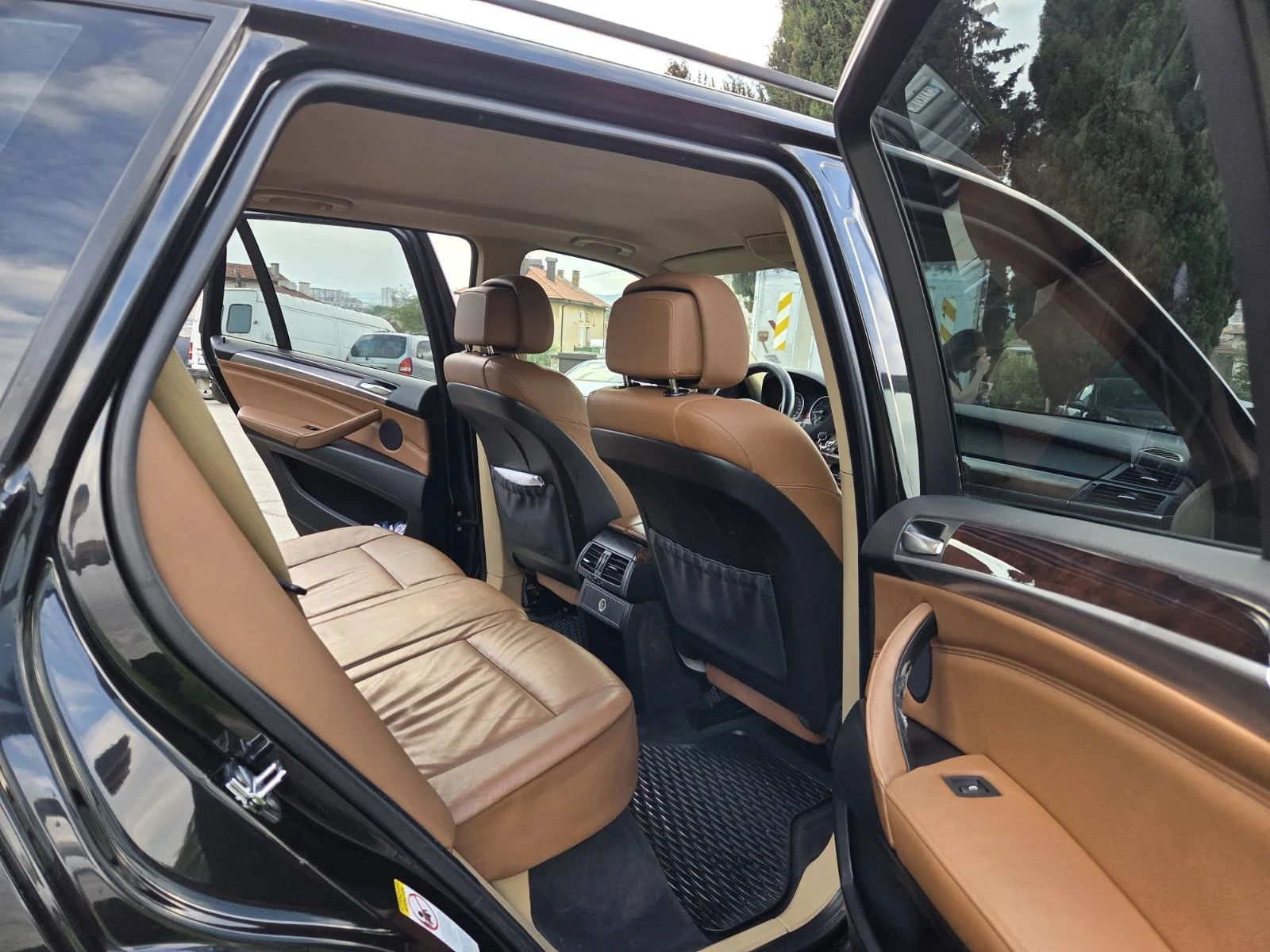 BMW X5 3500 D кубика 286 hp сервизна книжка, снимка 13 - Автомобили и джипове - 54373379