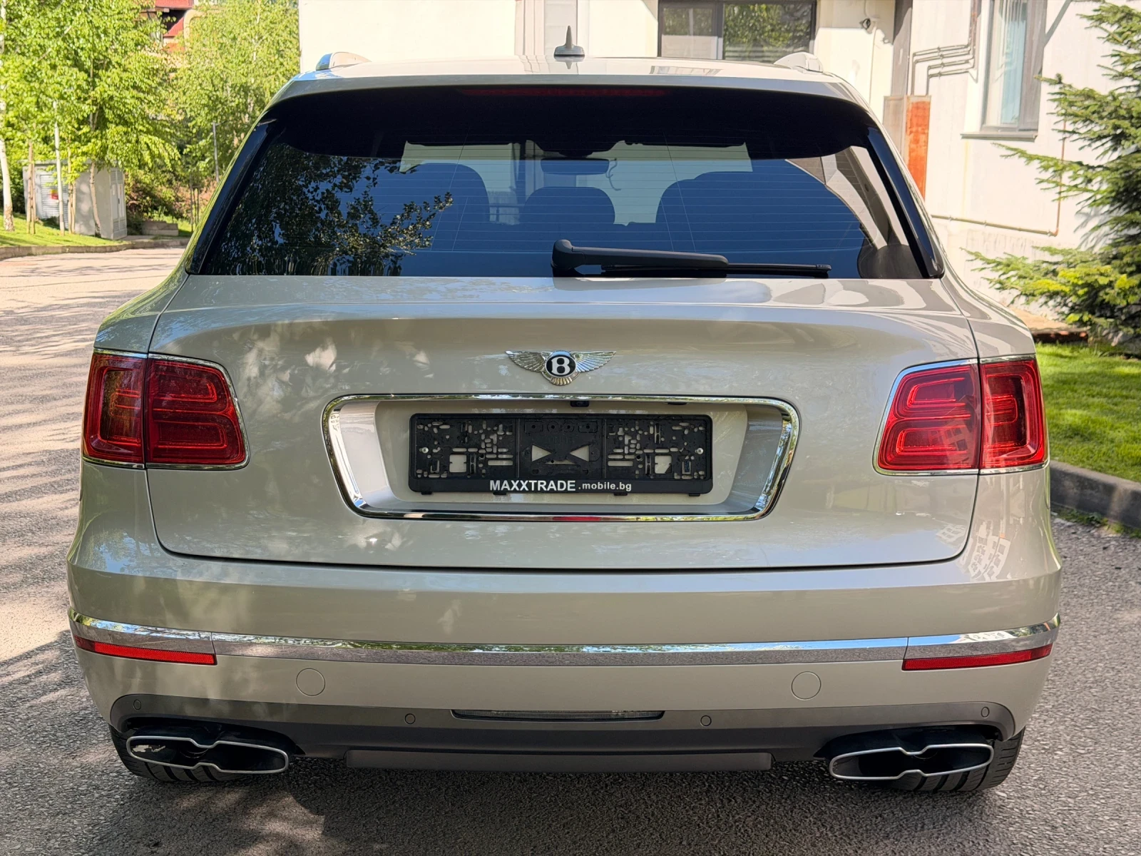 Bentley Bentayga V8 / 4.0d, снимка 6 - Автомобили и джипове - 54560148