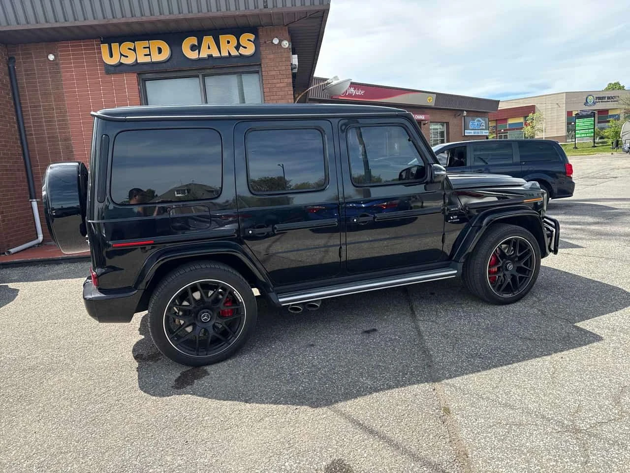 Mercedes-Benz G 63 AMG * CARFAX * АВТОКРЕДИТ БЕЗ ПЪРВОНАЧАЛНА ВНОСКА * , снимка 3 - Автомобили и джипове - 54627792