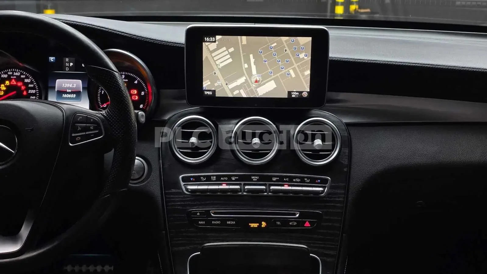Mercedes-Benz GLC 250 AMG line/COUPE/360 Cam/Подгрев//HUD/Burmaster/, снимка 12 - Автомобили и джипове - 54642931