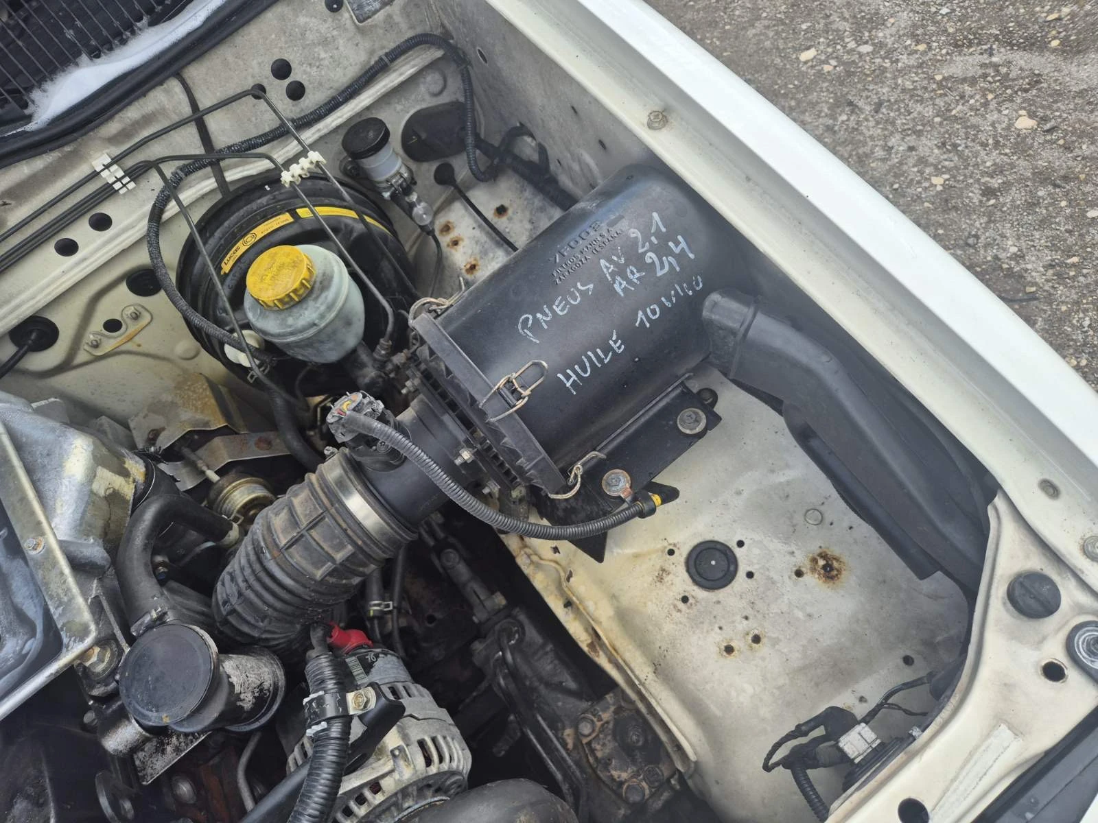 Nissan Terrano 2.7TDI 4X4, снимка 16 - Автомобили и джипове - 54644881
