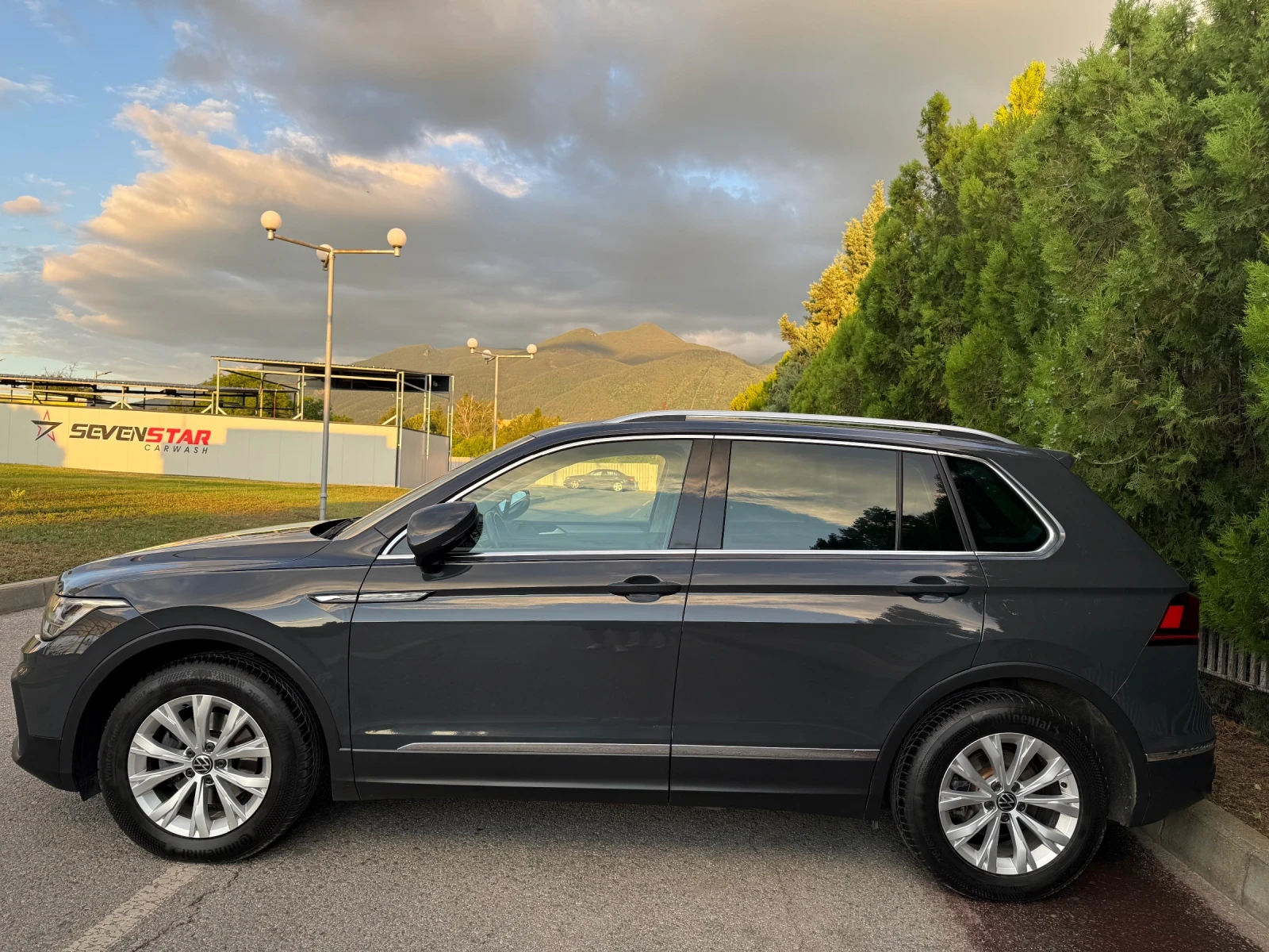 VW Tiguan Volkswagen Tiguan 2. 0 TDI DSG, снимка 6 - Автомобили и джипове - 55180172