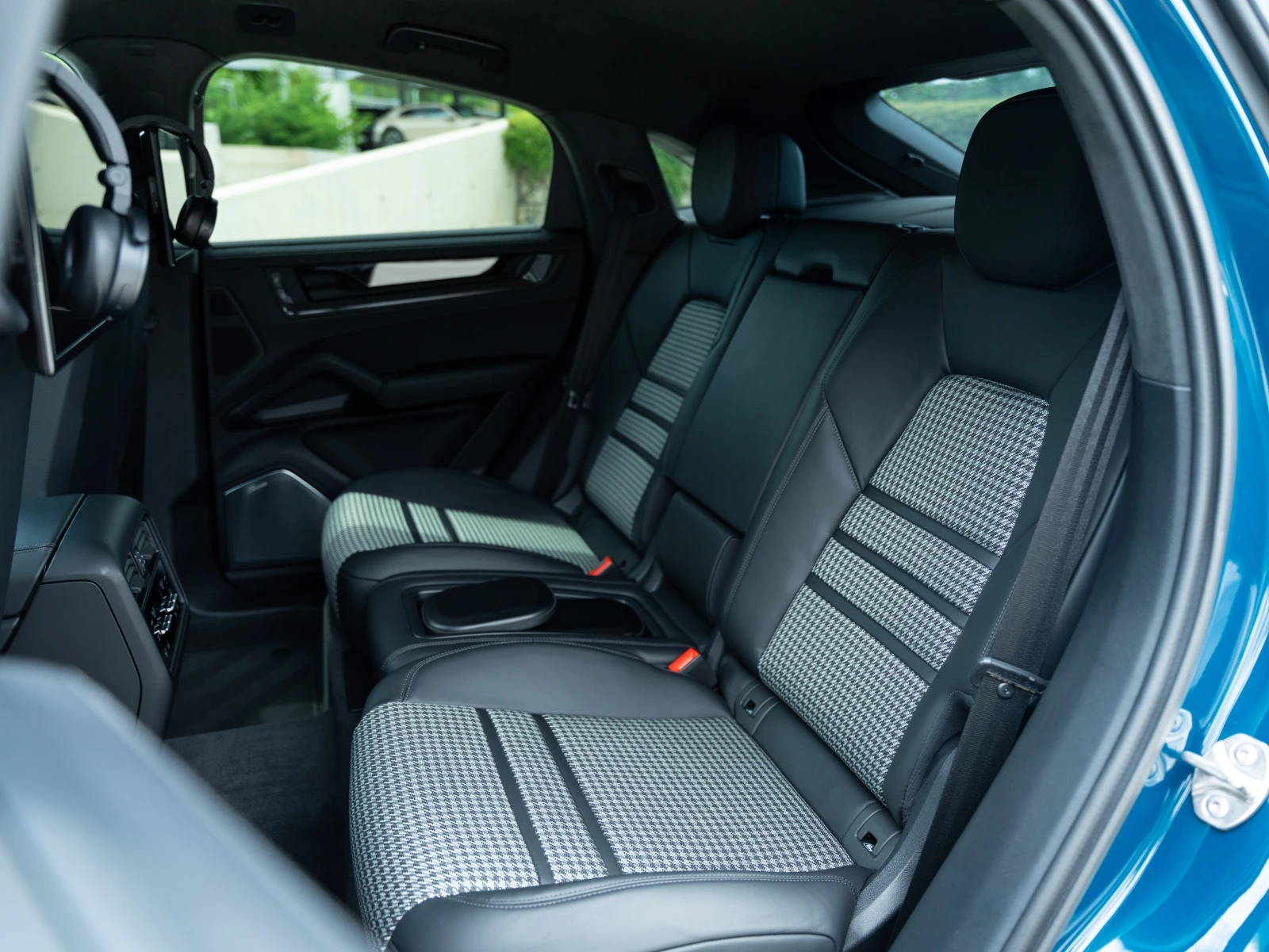 Porsche Cayenne GTS Coupe, снимка 12 - Автомобили и джипове - 55182992