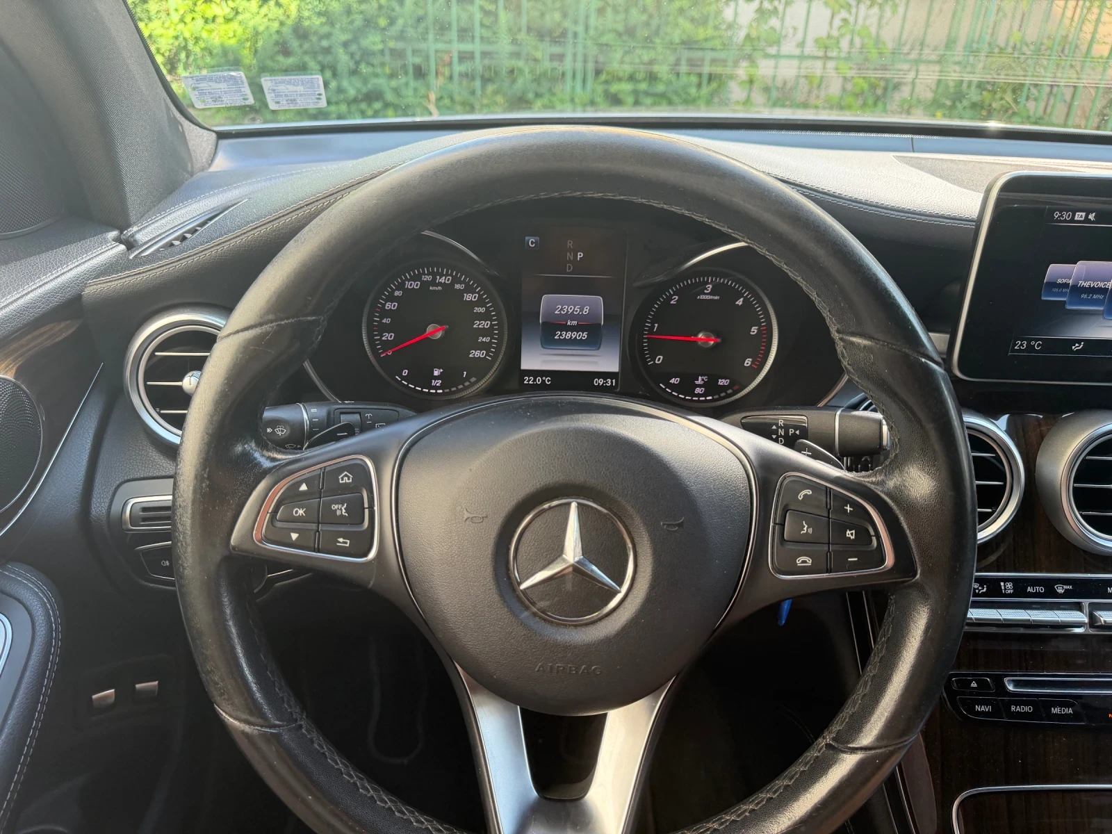 Mercedes-Benz GLC 220 Mercedes-Benz GLC 220 4MATIC, снимка 9 - Автомобили и джипове - 55386650