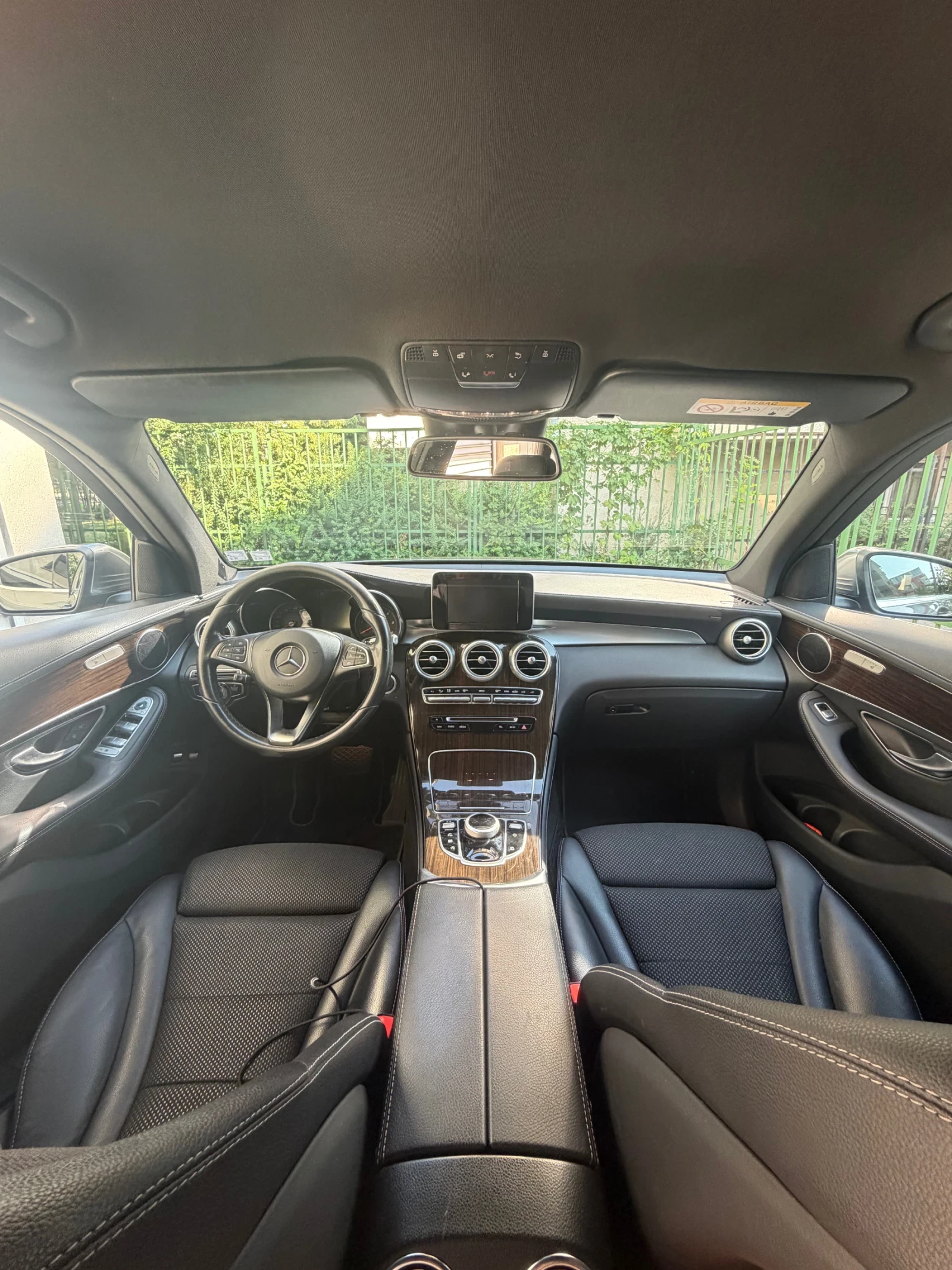Mercedes-Benz GLC 220 Mercedes-Benz GLC 220 4MATIC, снимка 8 - Автомобили и джипове - 55386650