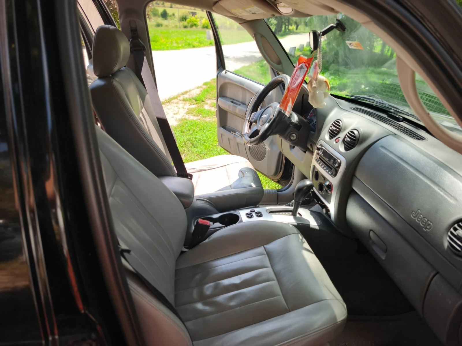 Jeep Cherokee, снимка 2 - Автомобили и джипове - 55412799