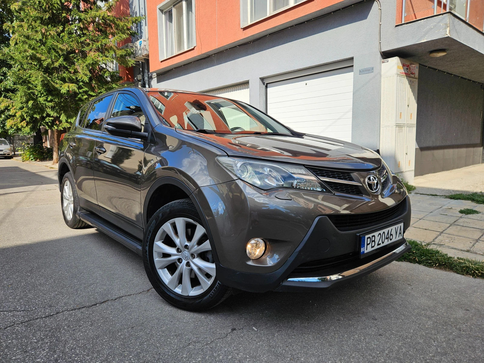 Toyota Rav4 2.2D-4D 150 кс Lux 4x4 кожа , снимка 3 - Автомобили и джипове - 55958440