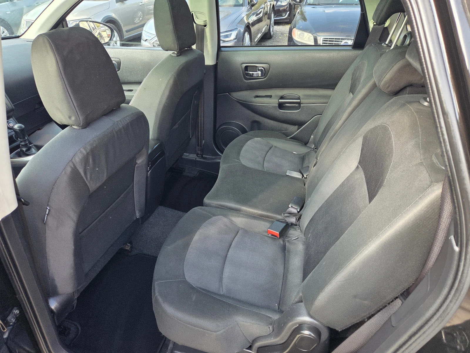 Nissan Qashqai 1.6D/+ 2/360 Камери/Навигация, снимка 8 - Автомобили и джипове - 56531891