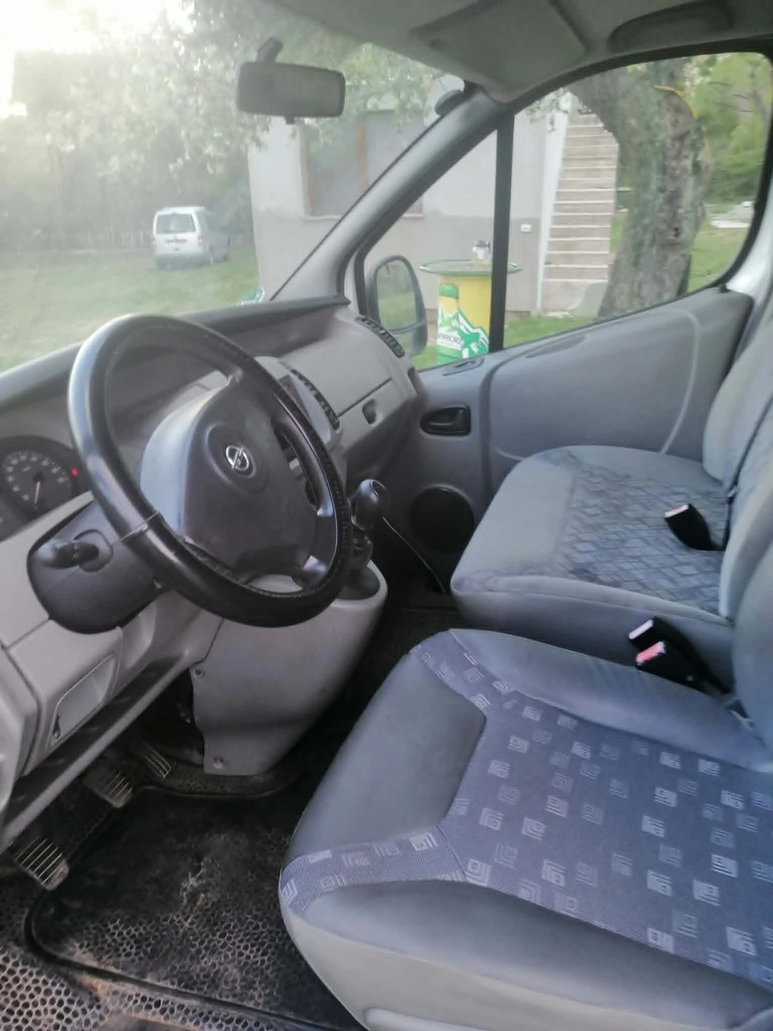 Opel Vivaro, снимка 6 - Бусове и автобуси - 54422583