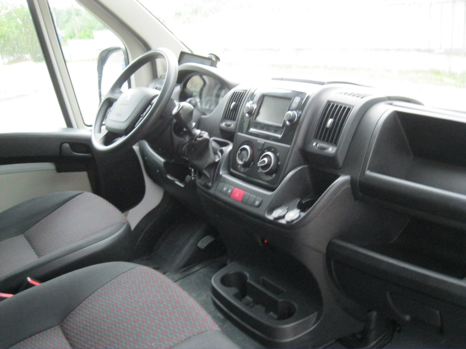 Peugeot Boxer MAXI, снимка 14 - Бусове и автобуси - 54479041
