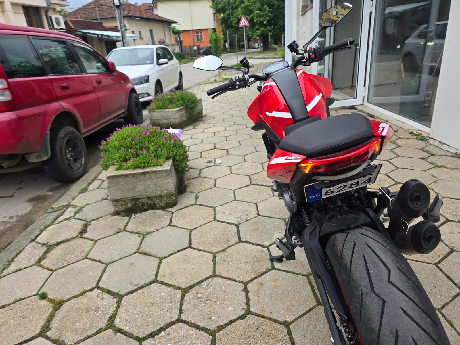 Ducati Monster  598 км от нов , снимка 3 - Мотоциклети и мототехника - 54931303
