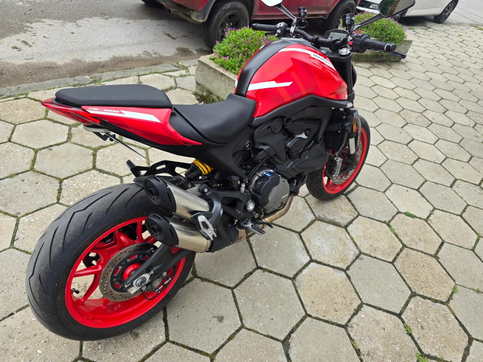 Ducati Monster  598 км от нов , снимка 11 - Мотоциклети и мототехника - 54931303
