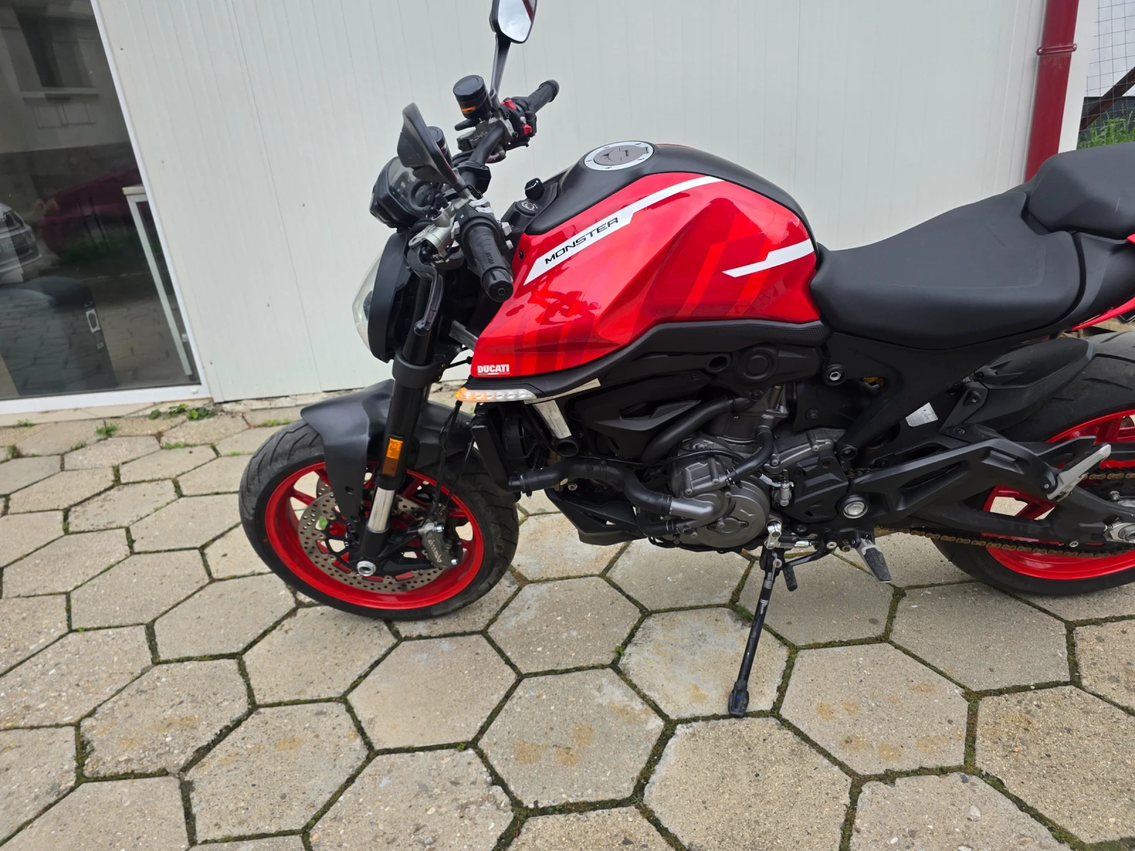 Ducati Monster  598 км от нов , снимка 4 - Мотоциклети и мототехника - 54931303